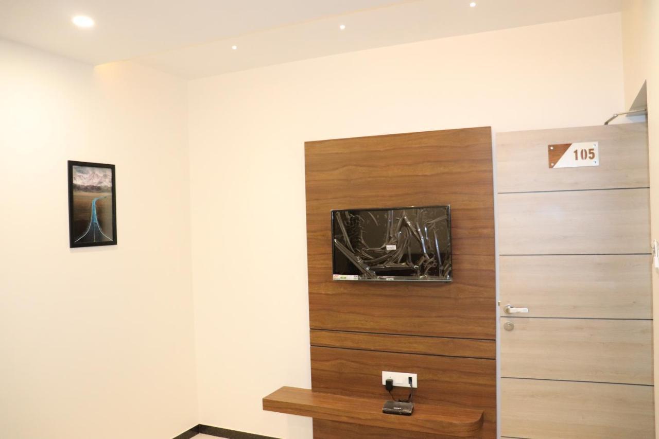 Hotel City Point Phalodi  Ngoại thất bức ảnh