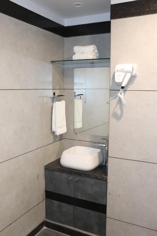 Hotel City Point Phalodi  Ngoại thất bức ảnh